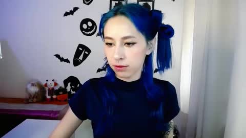 Maca online show from 10-20-25, 02:28