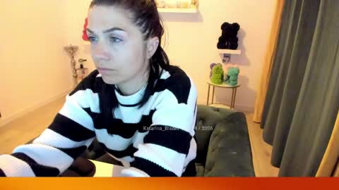    online show from 04-28-26, 09:31