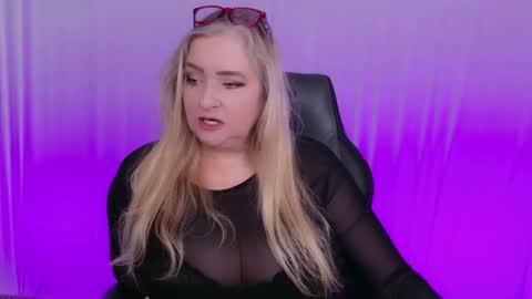 Kat D Sinclair online show from 02-17-25, 02:26