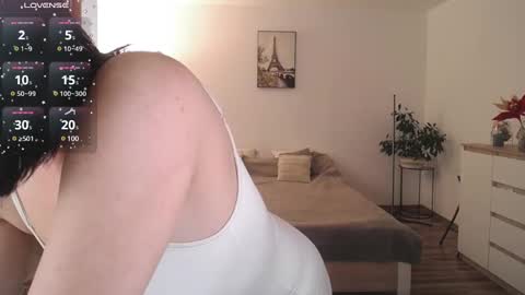 kate124680 online show from 02-08-25, 10:40