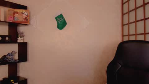 Kate online show from 12-31-24, 07:53