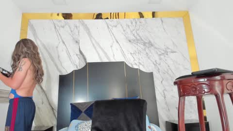 Snapshot of kate_dynasty chatting on 12-29-24, 04:59 kate_dynasty online show from 12-29-24, 04:59