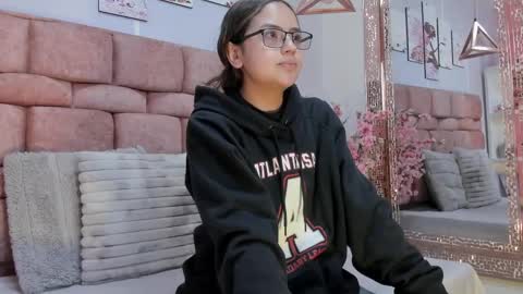 Kate Froz online show from 10-04-25, 11:41