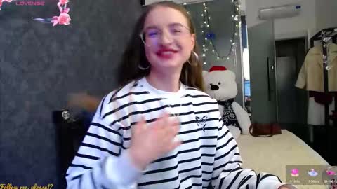 .Be kind and gentle with me and I will do my best for you.   online show from 10-06-25, 11:29