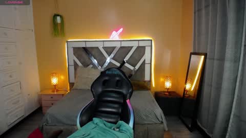 kate_lawrence_ online show from 01-03-25, 07:06