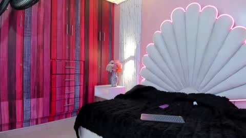 kate online show from 04-24-26, 03:36