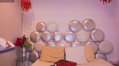 Kate online show from 12-23-25, 07:50