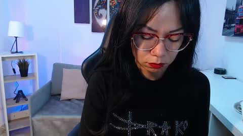 Kate  online show from 10-21-25, 10:49