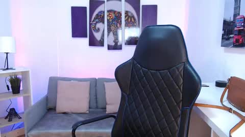 Kate  online show from 11-08-25, 11:10