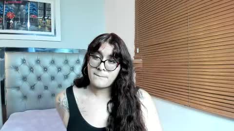 Snapshot of kate_pickman chatting on 05-28-26, 03:48 kate online show from 05-28-26, 03:48