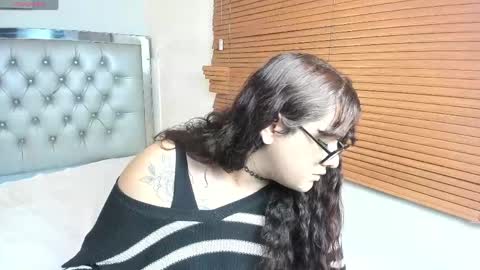 Snapshot of kate_pickman chatting on 06-06-26, 05:34 kate online show from 06-06-26, 05:34