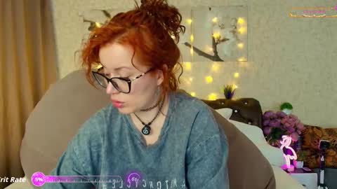 Snapshot of kate_picture chatting on 03-26-26, 04:45 Kate online show from 03-26-26, 04:45