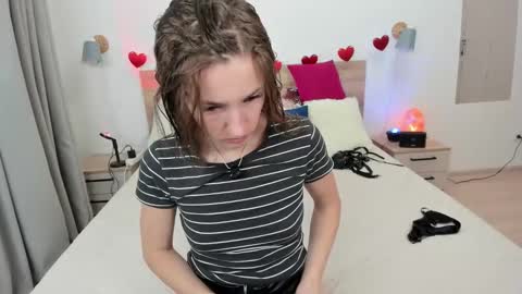 kate_redgar online show from 02-12-26, 01:50