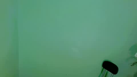 Snapshot of kate_romance chatting on 01-17-25, 12:42 Kate online show from 01-17-25, 12:42