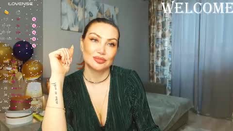 Snapshot of kate_space chatting on 02-25-25, 05:19 Therapist online show from 02-25-25, 05:19