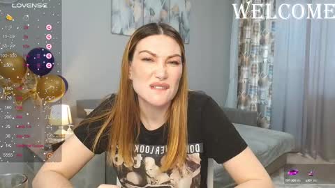 Snapshot of kate_space chatting on 03-10-25, 05:33 Therapist online show from 03-10-25, 05:33