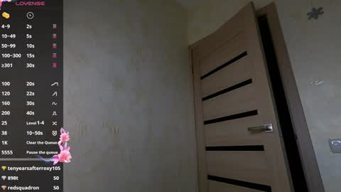 Snapshot of kate_swon chatting on 01-22-25, 09:35 Kate online show from 01-22-25, 09:35