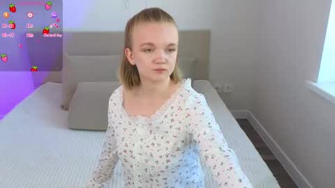 Snapshot of katebunnys chatting on 05-15-26, 05:14 katebunnys online show from 05-15-26, 05:14