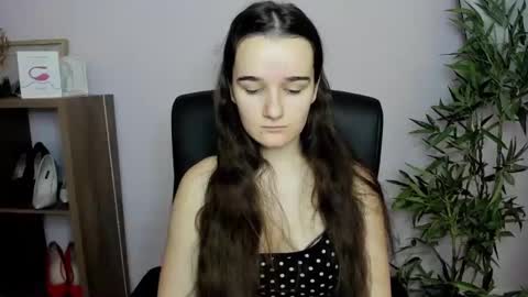 Kate  online show from 12-08-24, 07:47