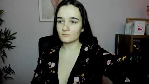 Kate  online show from 02-08-25, 07:48