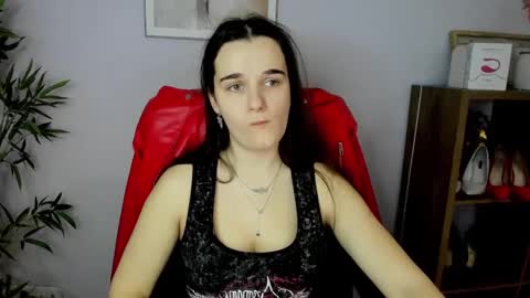 Kate  online show from 02-23-25, 10:39