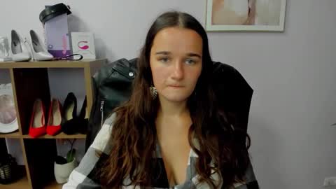 Kate  online show from 09-15-25, 02:06