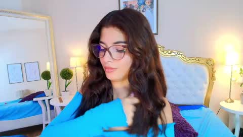 katee Martinez online show from 04-28-26, 01:48