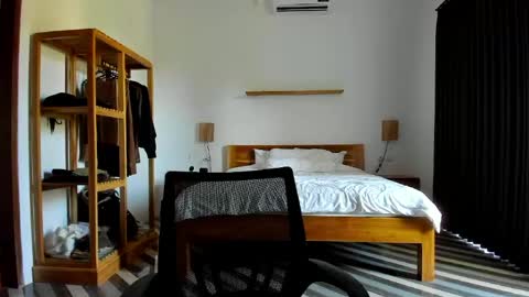 Kate new profile same me undercostruction online show from 04-25-26, 07:44