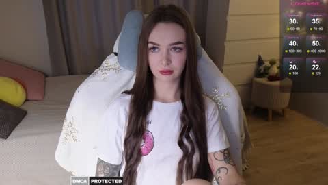 Snapshot of kateleoo chatting on 01-17-25, 12:10 Im Kate  online show from 01-17-25, 12:10