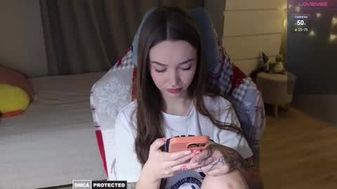 Snapshot of kateleoo chatting on 02-28-25, 02:20 Im Kate  online show from 02-28-25, 02:20