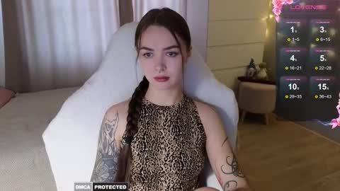 Snapshot of kateleoo chatting on 10-14-25, 06:14 Im Kate  online show from 10-14-25, 06:14