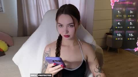 Snapshot of kateleoo chatting on 10-16-25, 11:11 Im Kate  online show from 10-16-25, 11:11