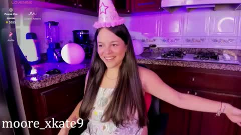 KateMoorex online show from 11-04-25, 12:15