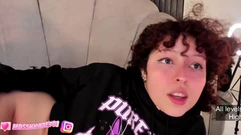 Im Katherine but call me Kate  online show from 02-12-25, 06:19