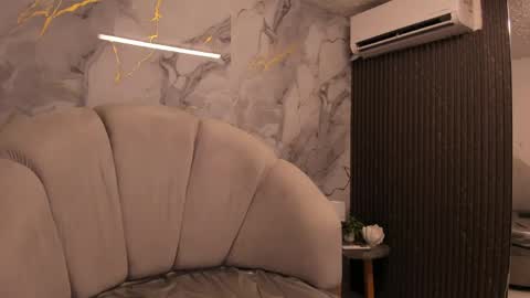 Im Katherine but call me Kate  online show from 04-23-26, 11:53