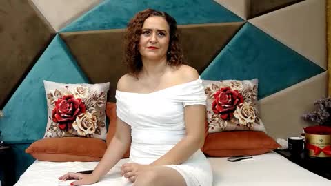 Snapshot of katequeenx chatting on 11-23-25, 10:09 KateQueenston -- online show from 11-23-25, 10:09