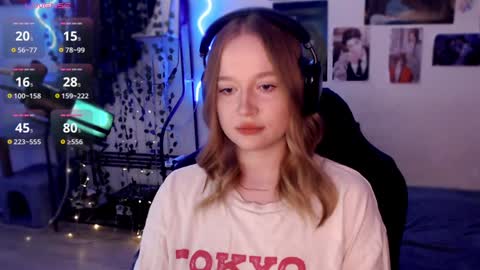 Lisa online show from 01-26-25, 01:47