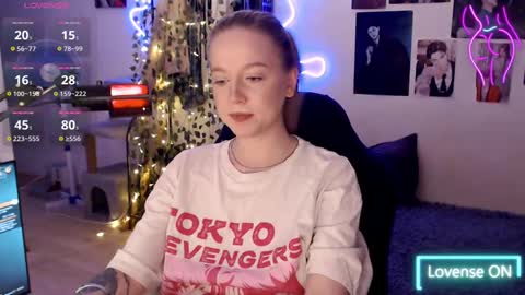 Lisa online show from 03-06-25, 01:35