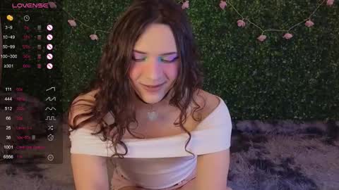 Snapshot of katerinnna chatting on 03-27-26, 05:23 Katerina online show from 03-27-26, 05:23