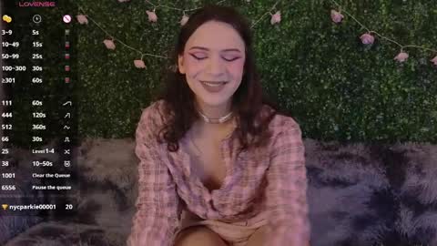 Snapshot of katerinnna chatting on 04-15-26, 05:42 Katerina online show from 04-15-26, 05:42