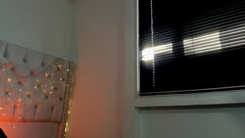 love meeee online show from 01-10-25, 02:34