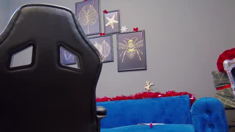 Kate online show from 12-21-24, 01:47