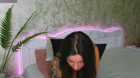 KateyRiva online show from 09-18-25, 06:43