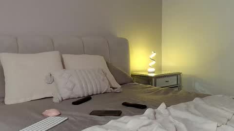 Klove online show from 02-12-26, 04:29