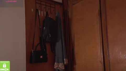 Katerine online show from 09-17-25, 02:57