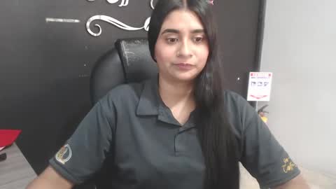 Call me Lau  online show from 04-11-26, 09:52