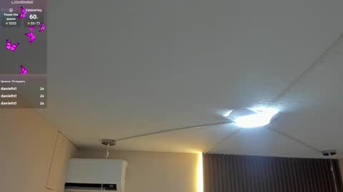 Snapshot of kathe_asian chatting on 12-18-25, 11:38 online show from 12-18-25, 11:38