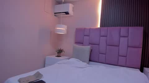 Snapshot of kathe_asian chatting on 01-06-26, 11:58 online show from 01-06-26, 11:58