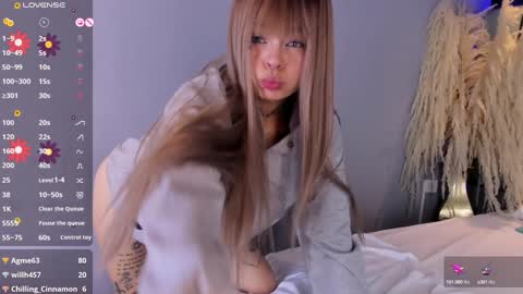 KatheGomez  online show from 01-06-25, 10:37