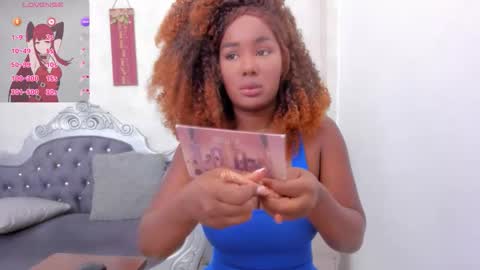 Snapshot of katherin_cruzz chatting on 11-22-25, 03:00 katherin online show from 11-22-25, 03:00